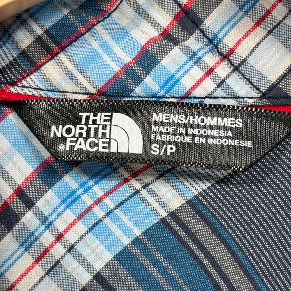 The North Face Short Sleeve Button Men Small Blue Gray Red Plaid Performance